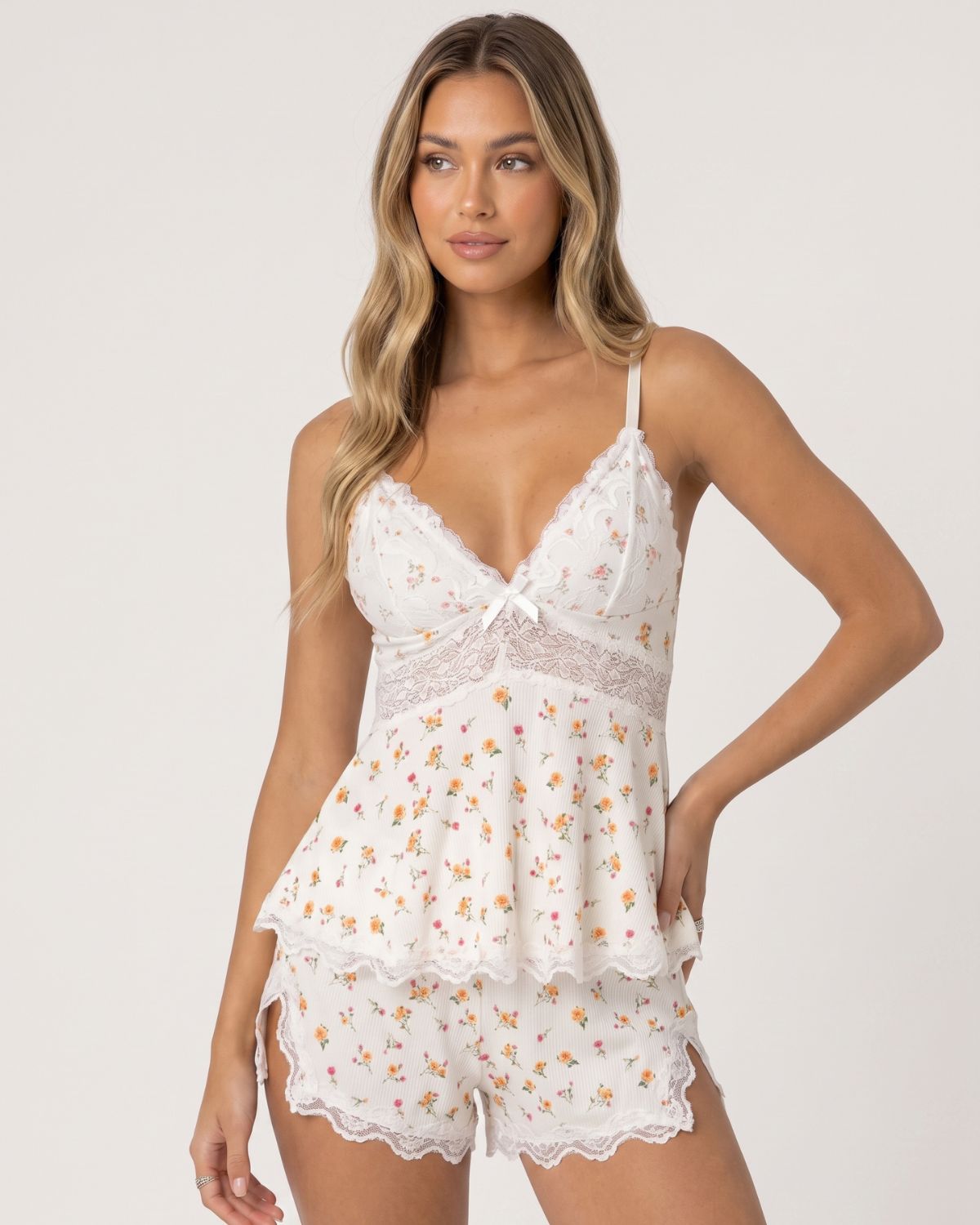 Women's Lace Trim Spaghetti Strap Cami Top & Shorts Pajama Two-piece Set